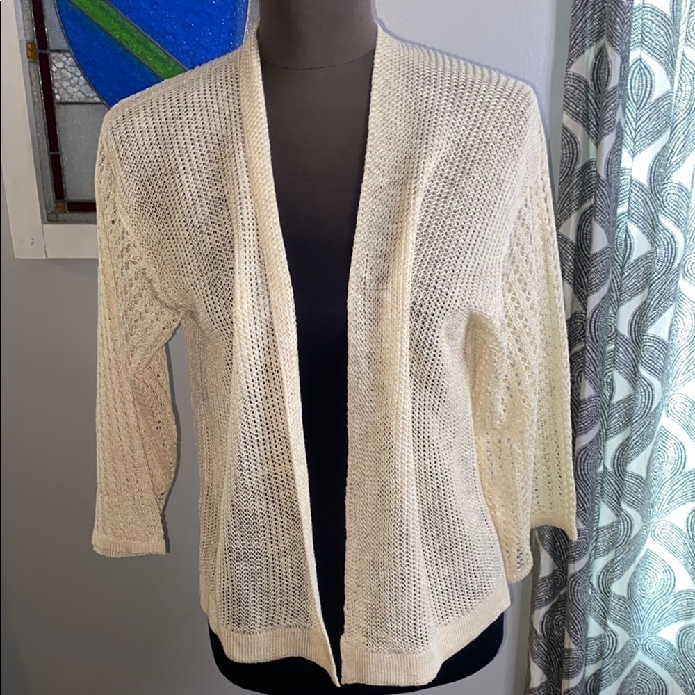 Akemi + Kin Elegant Lightweight knit cardigan